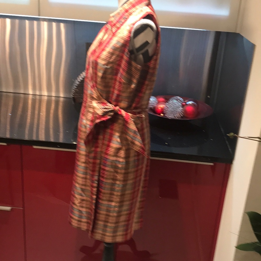 Dress - Picture 2 of 4